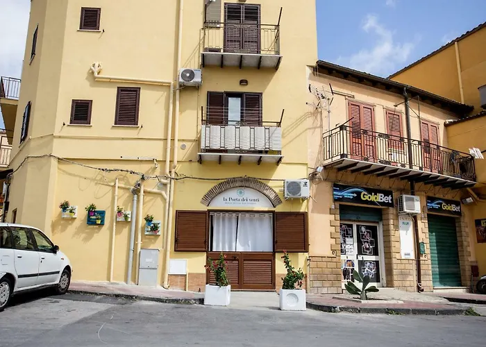 Апартаменти La Porta Dei Venti *